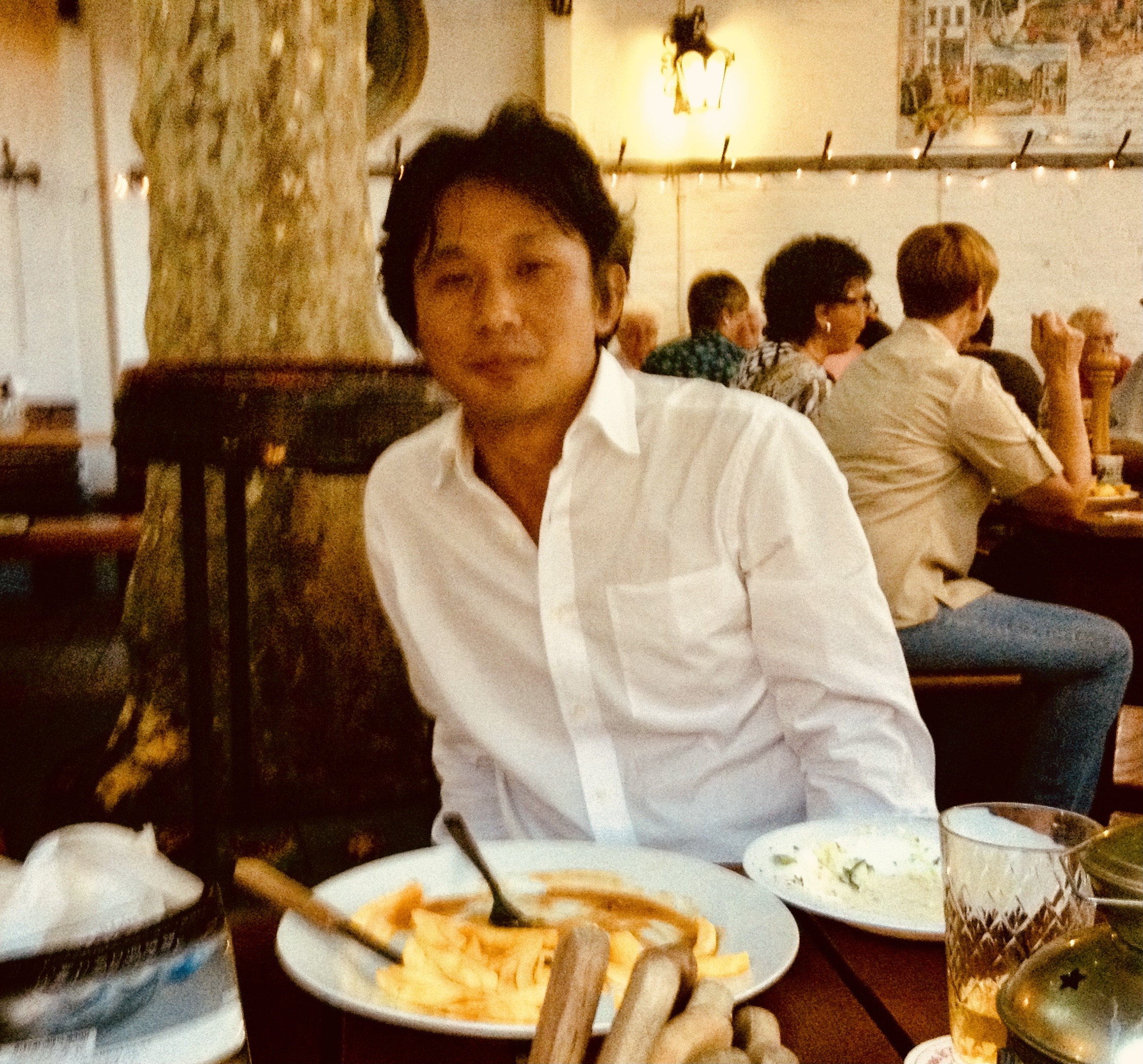 上羽 英行